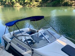 Морские прогулки на катере в Лермонтово