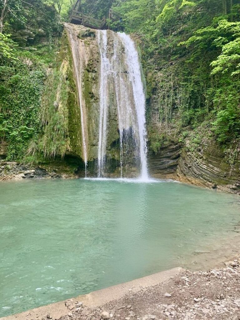 Водопад в Тенгинке