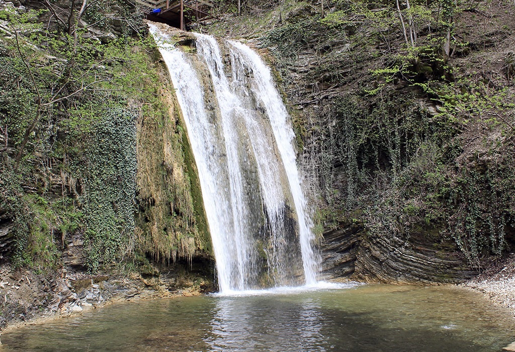 Водопад в Тенгинке